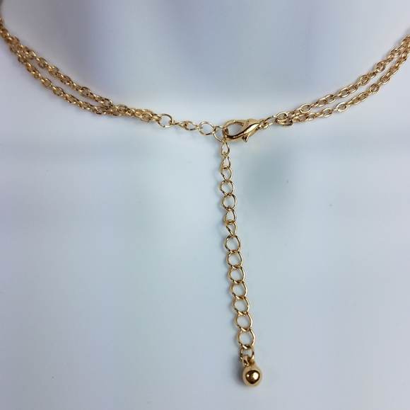 Gold tone layered necklace - Picture 5 of 7